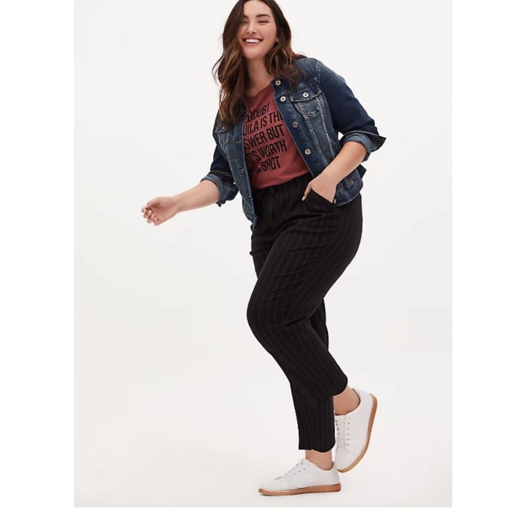 Torrid BLACK STRIPE TWILL DRAWSTRING CROP PANT 2X